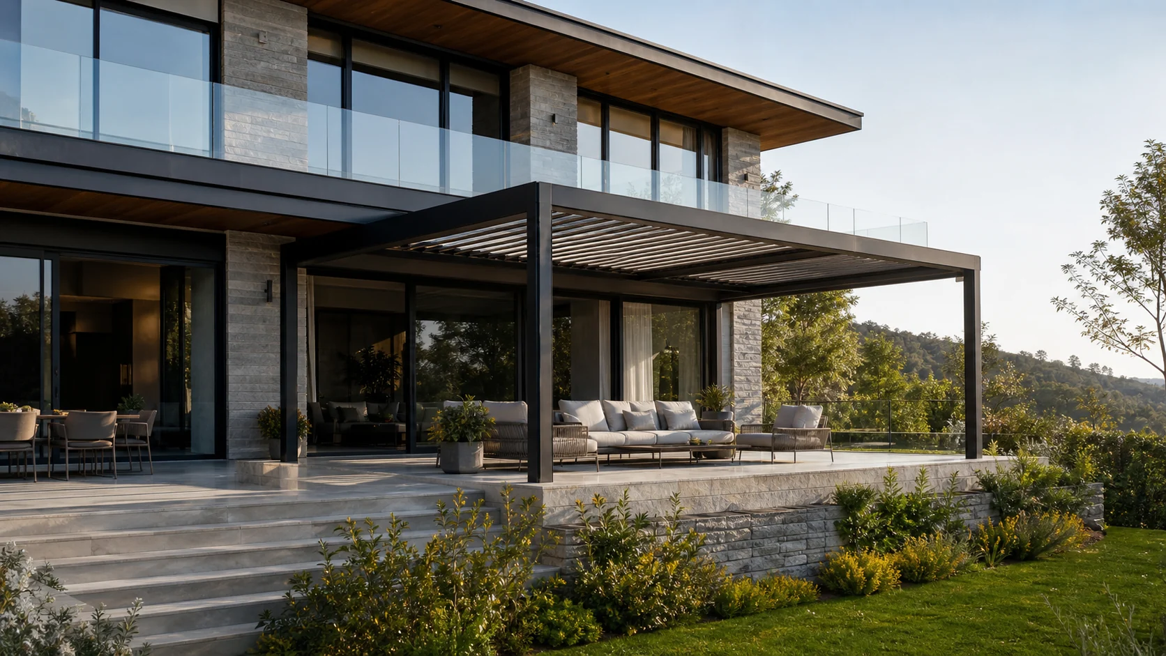Cam balkon ve bioklimatik pergola uygulamalı modern villa